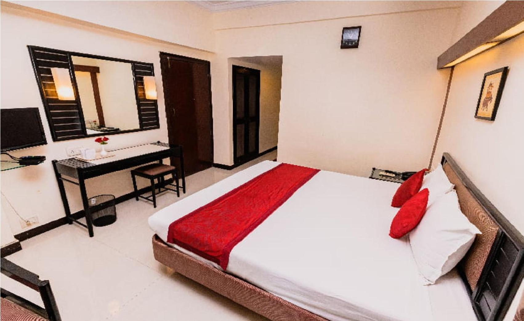Hotel Garden Navi Mumbai Exterior photo